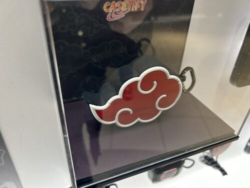 CASETiFY×NARUTOコラボのAkatsuki Cloud AirPods ケース実物写真