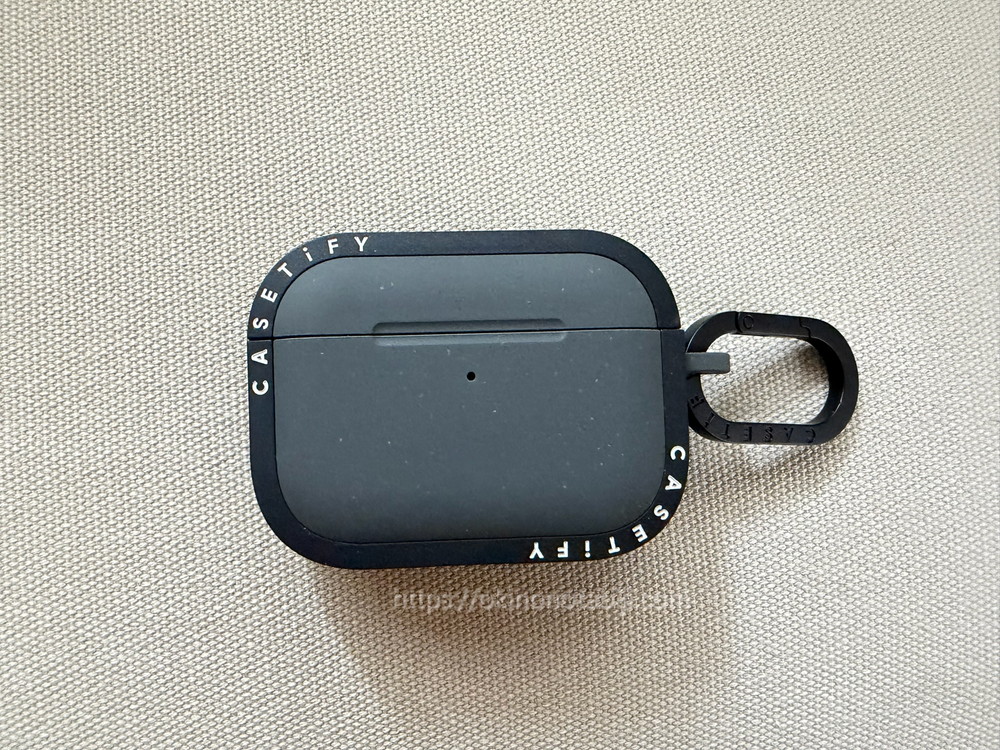 CASETiFYのAirPodsケースの実物写真