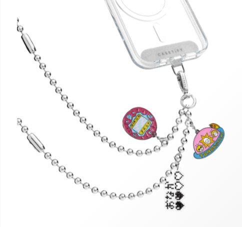 CASETiFY×たまごっちのクロスボディチャーム