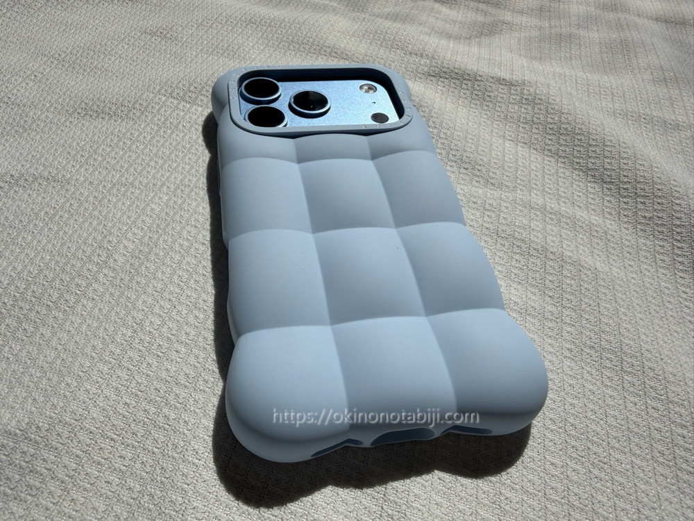 CASETiFYのクラウドケースの写真